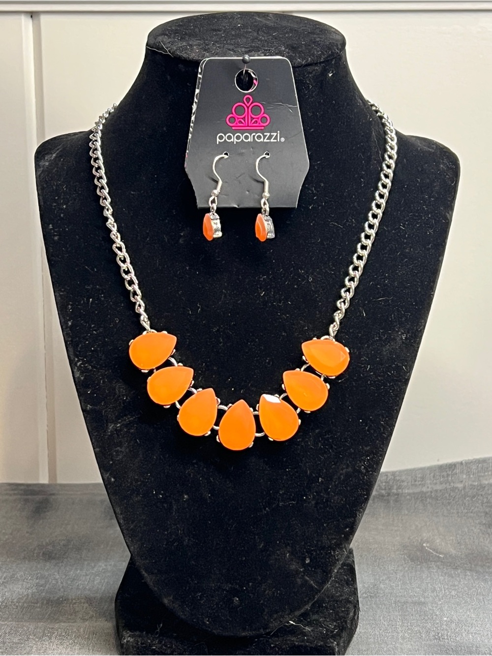 Paparazzi Orange Teardrop Bib Necklace with Matching Earrings